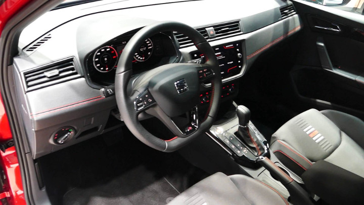 Seat Arona interieur